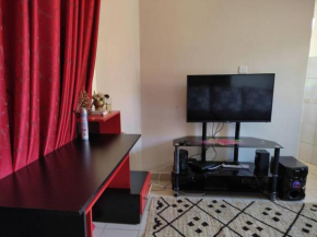 Pristine 1 Bedroom with free parking on premises